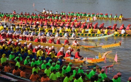 photo-Boat-Racing-Festival-1